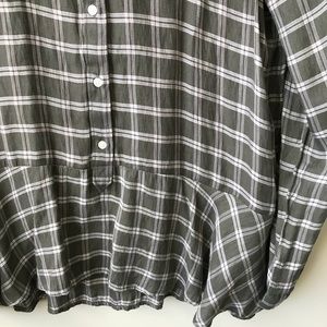 LOFT Tops - Loft plaid peplum Top LOFT Tops - Loft plaid peplum Top